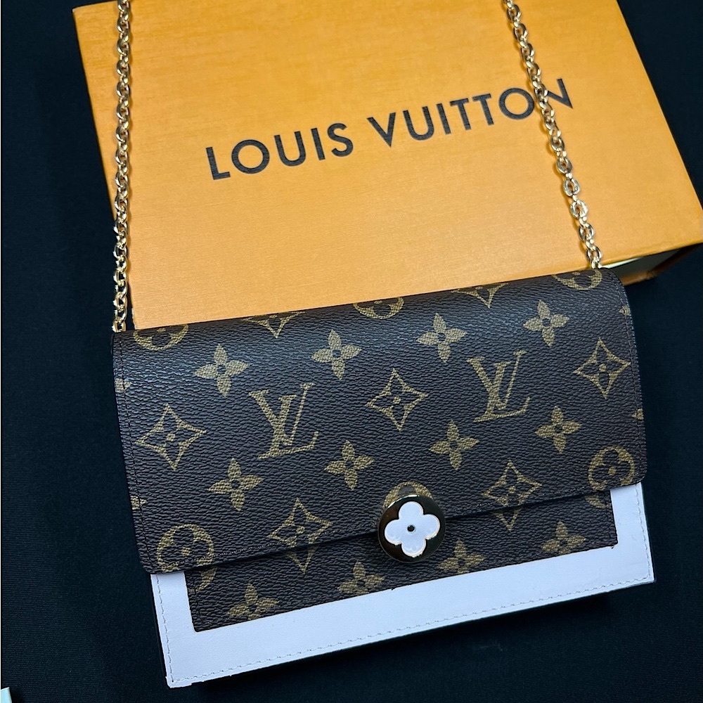 Louis Vuitton baby pink handbag